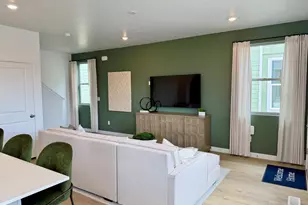 942 W 1600 S, Clearfield, UT 84015 - Photo 3