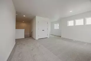 5233 S Paramount Dr, Riverdale, UT 84405 - Photo 21
