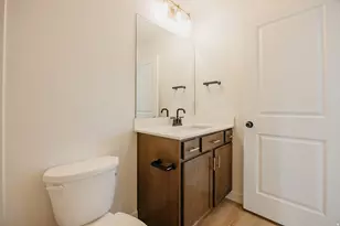 5233 S Paramount Dr, Riverdale, UT 84405 - Photo 27