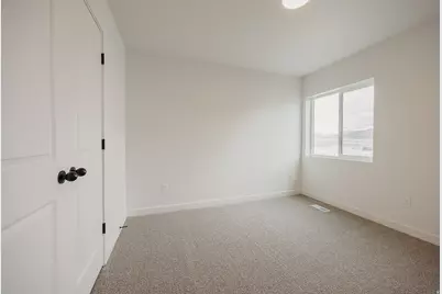 5233 S Paramount Dr, Riverdale, UT 84405 - Photo 29