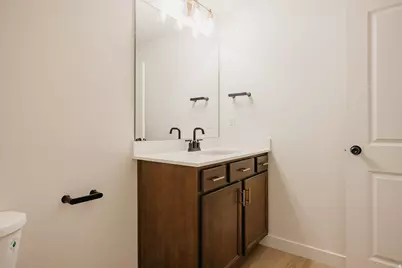 5233 S Paramount Dr, Riverdale, UT 84405 - Photo 39