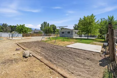335 W Center St, Smithfield, UT 84335 - Photo 41