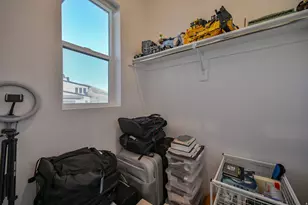 1722 W Oakridge Circle, Lehi, UT 84043 - Photo 7