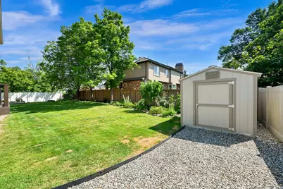 9035 S 1700 E, Sandy, UT 84093 - Photo 39