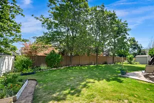 9035 S 1700 E, Sandy, UT 84093 - Photo 37