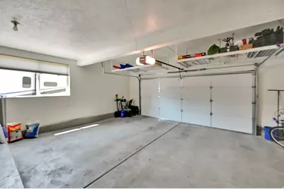 9035 S 1700 E, Sandy, UT 84093 - Photo 43