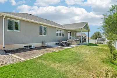 1438 W 2535 N, Clinton, UT 84015 - Photo 35