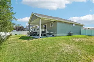 1438 W 2535 N, Clinton, UT 84015 - Photo 37