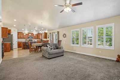1438 W 2535 N, Clinton, UT 84015 - Photo 7