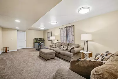 1438 W 2535 N, Clinton, UT 84015 - Photo 25
