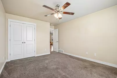 1438 W 2535 N, Clinton, UT 84015 - Photo 31