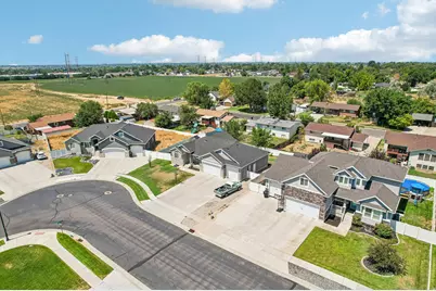 1438 W 2535 N, Clinton, UT 84015 - Photo 45