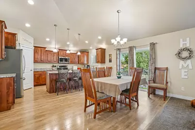 1438 W 2535 N, Clinton, UT 84015 - Photo 9