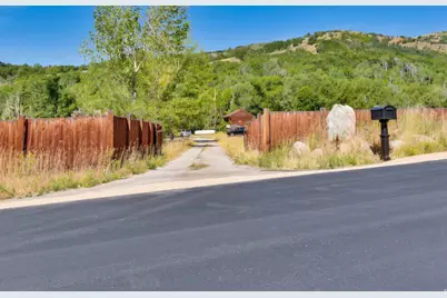 2891 N Evergreen Park Dr E, Huntsville, UT 84317 - Photo 57