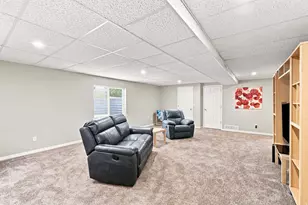 7043 S Sorrento Way, West Jordan, UT 84081 - Photo 17