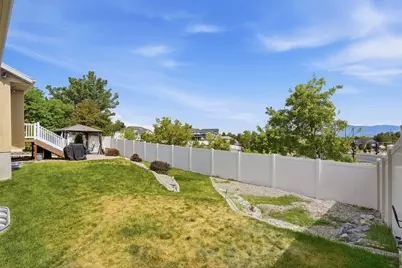 7043 S Sorrento Way, West Jordan, UT 84081 - Photo 19