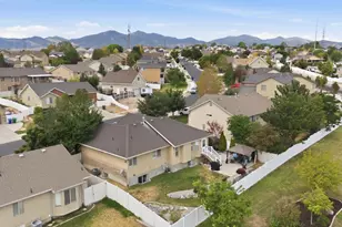 7043 S Sorrento Way, West Jordan, UT 84081 - Photo 23