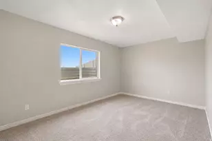 7043 S Sorrento Way, West Jordan, UT 84081 - Photo 17