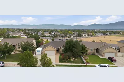 7043 S Sorrento Way, West Jordan, UT 84081 - Photo 3