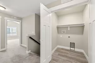 9289 S Castlebury Ct, Sandy, UT 84094 - Photo 13