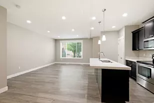 9289 S Castlebury Ct, Sandy, UT 84094 - Photo 9