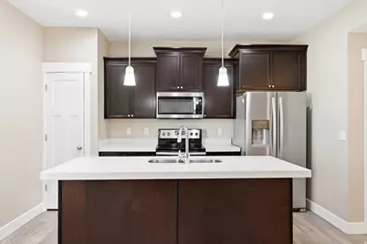 9289 S Castlebury Ct, Sandy, UT 84094 - Photo 3