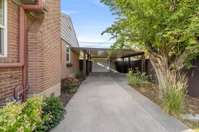 2490 E Commonwealth Ave S, Salt Lake City, UT 84109 - Photo 25