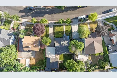 2490 E Commonwealth Ave S, Salt Lake City, UT 84109 - Photo 35