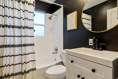2490 E Commonwealth Ave S, Salt Lake City, UT 84109 - Photo 13