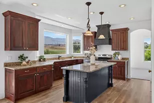 94 E Seven Iron Ct, Saratoga Springs, UT 84045 - Photo 17