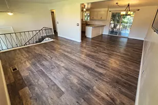 689 E Lavina Dr S, South Ogden, UT 84403 - Photo 5