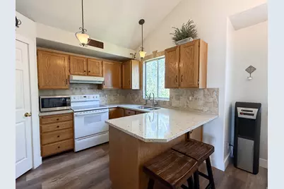 446 W 2300 N, Harrisville, UT 84414 - Photo 7