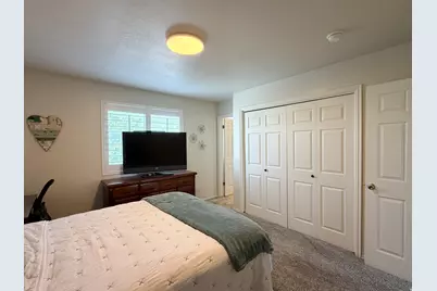 446 W 2300 N, Harrisville, UT 84414 - Photo 15