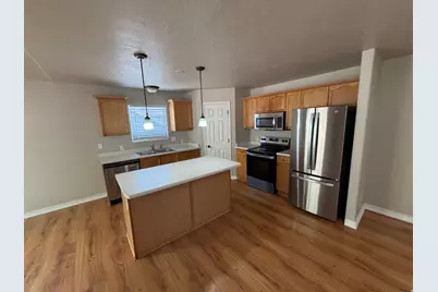 455 S 940 W, Orem, UT 84058 - Photo 17