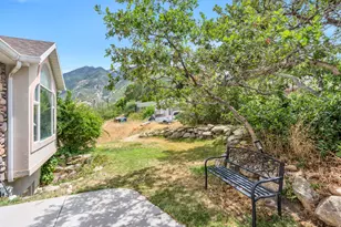 3467 E Magic View Dr, Cottonwood Heights, UT 84121 - Photo 3
