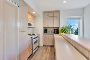 3467 E Magic View Dr, Cottonwood Heights, UT 84121 - Photo 31
