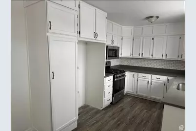 241 E Utah Ave, Tooele, UT 84074 - Photo 5