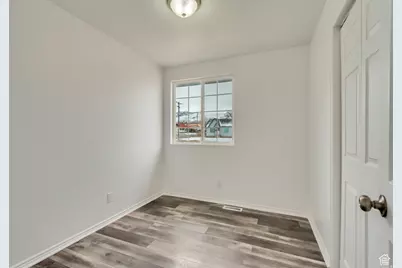241 E Utah Ave, Tooele, UT 84074 - Photo 9