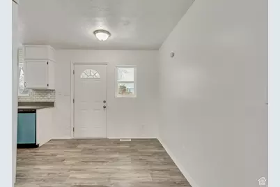 241 E Utah Ave, Tooele, UT 84074 - Photo 7