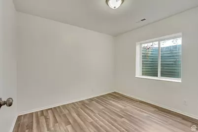 241 E Utah Ave, Tooele, UT 84074 - Photo 17