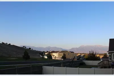 3827 E Pawnee Rd, Eagle Mountain, UT 84005 - Photo 29
