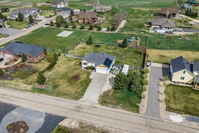2444 N Sierra Dr, Eden, UT 84310 - Photo 39