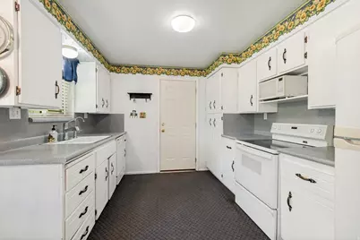8384 S 1370 E, Sandy, UT 84093 - Photo 7