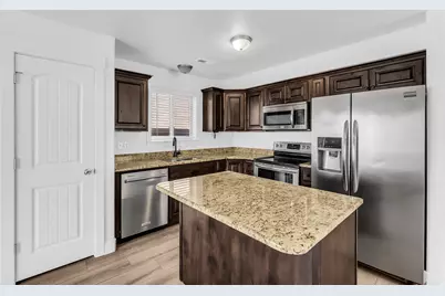 1780 N Belvedere Way W, Layton, UT 84041 - Photo 9