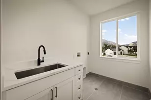 342 E Holdaway Ln N, Vineyard, UT 84059 - Photo 17