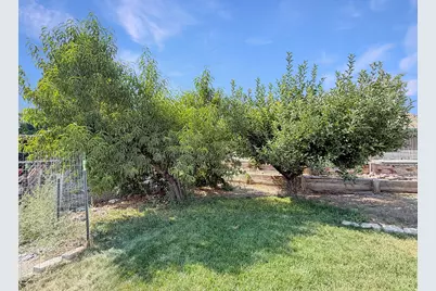 615 N Elm St, Orangeville, UT 84537 - Photo 35
