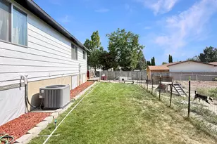 615 N Elm St, Orangeville, UT 84537 - Photo 33