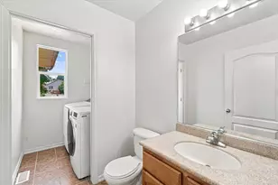 8286 S Rustic Oak Ct, West Jordan, UT 84081 - Photo 13