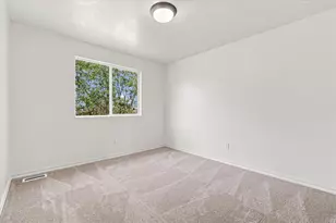 8286 S Rustic Oak Ct, West Jordan, UT 84081 - Photo 25
