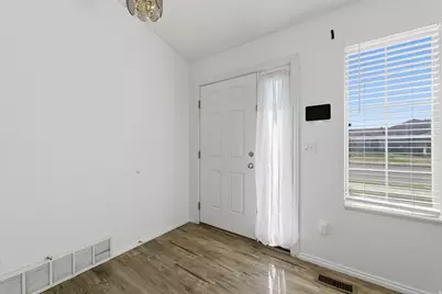 3799 Foxglen Dr, Roy, UT 84067 - Photo 13